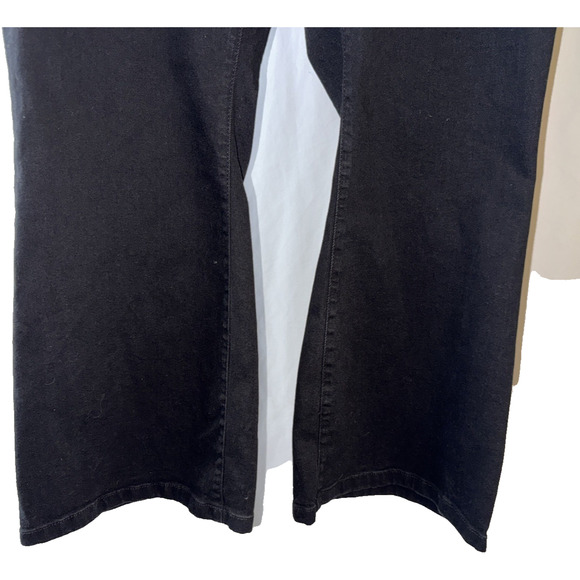 Ava & Viv Flare High-rise Fitted Hip and Thigh Black Jeans Size 22 - Picture 6 of 13